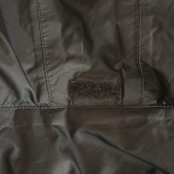 Royal Robbins Women’s Medium Black 100% Nylon Zip Up Jacket - Picture 10 of 14